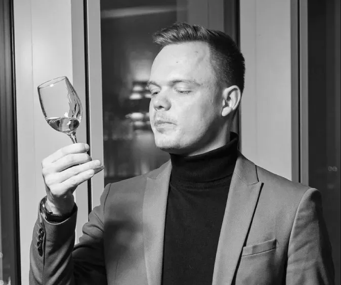 Максим Васильев Максим Васильев