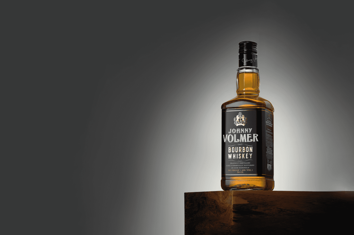 Виски Johnny Volmer Bourbon Whiskey 0.5 л (Джонни Волмер Бурбон зерновой  виски), купить в магазине в Тюмени - цена, отзывы