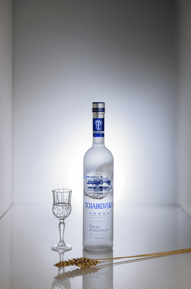 Чайковский в подарочной упаковке 0.7 л